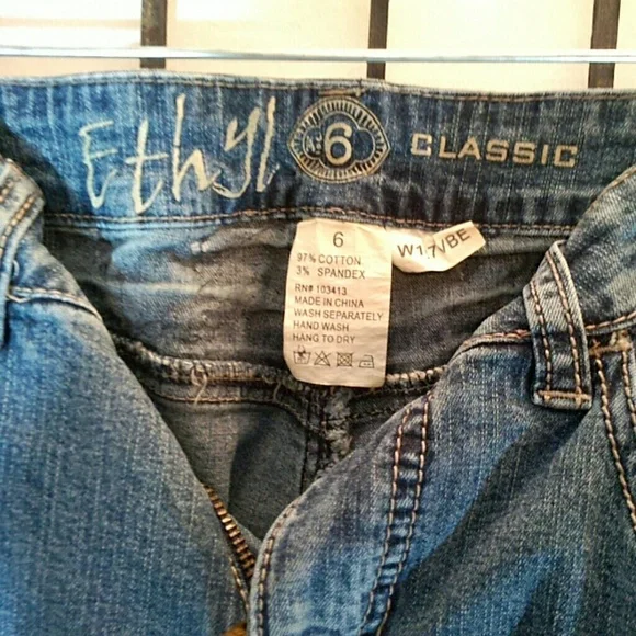 Ethyl Classic embellished jeans - Picture 3 of 6